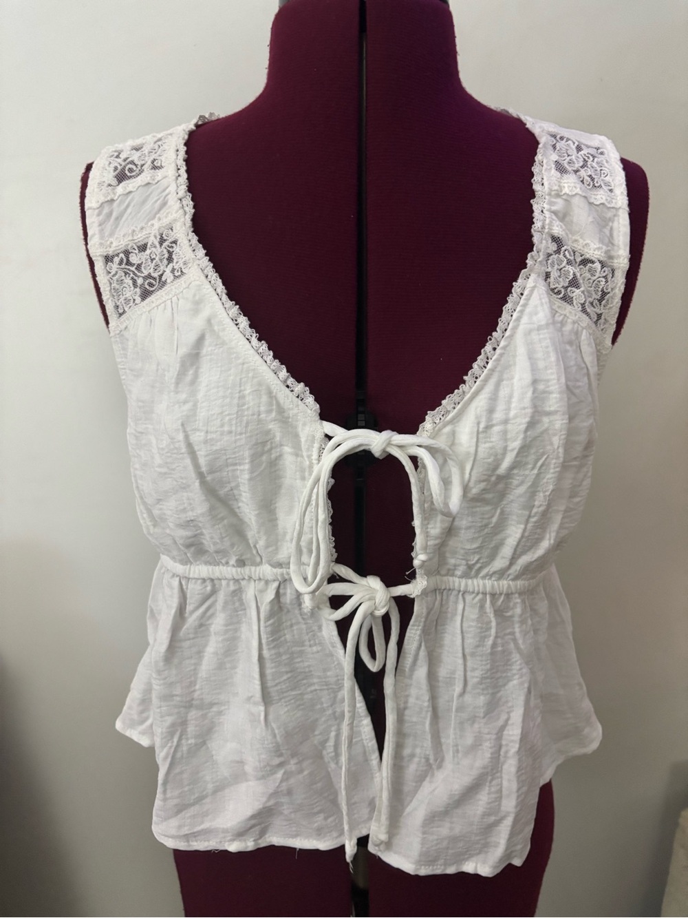 NWT Kirious Los Angeles Lace-Trim Tie-Front Cotton Camisole - White, Size M